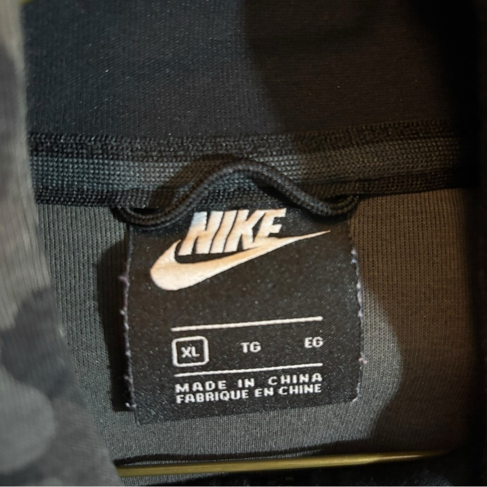 Nike Black and Gray Hoodie - Picture 3 of 3